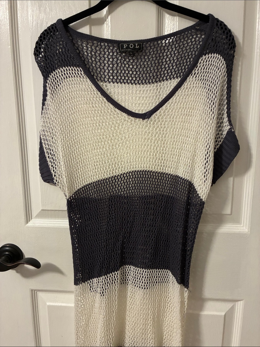 POL Striped Open-Knit Coverup in Navy and Cream Size Large - Picture 2 of 4
